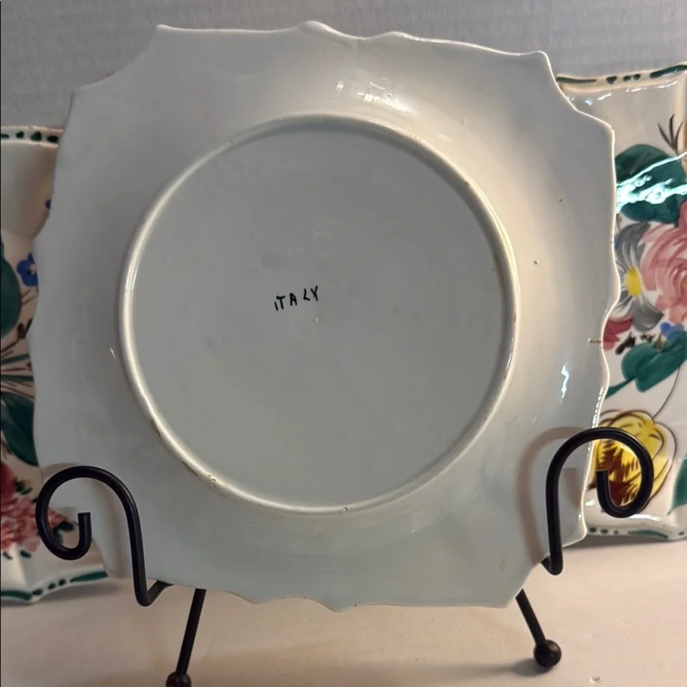Floral Square Plates Set - Picture 3 of 3